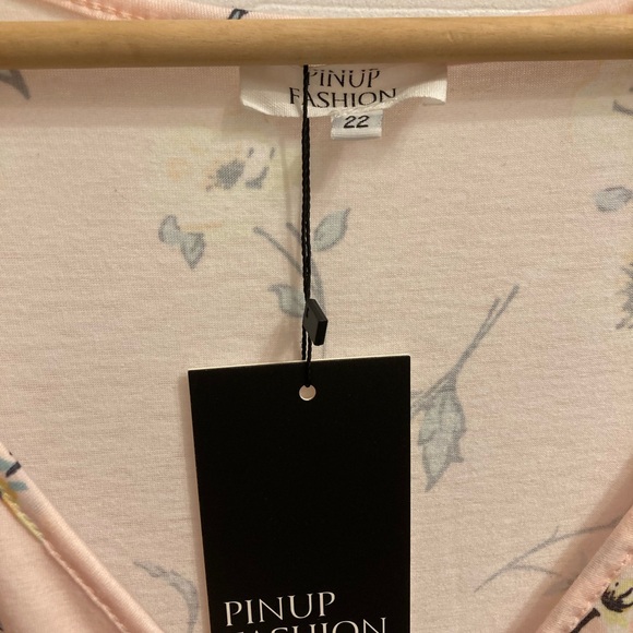 NWT Plus size floral cross cross front midi dress size 22 - Picture 3 of 6